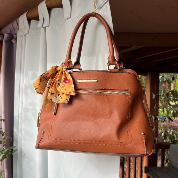 Steve Madden Handbags - Steven Madden Handbag